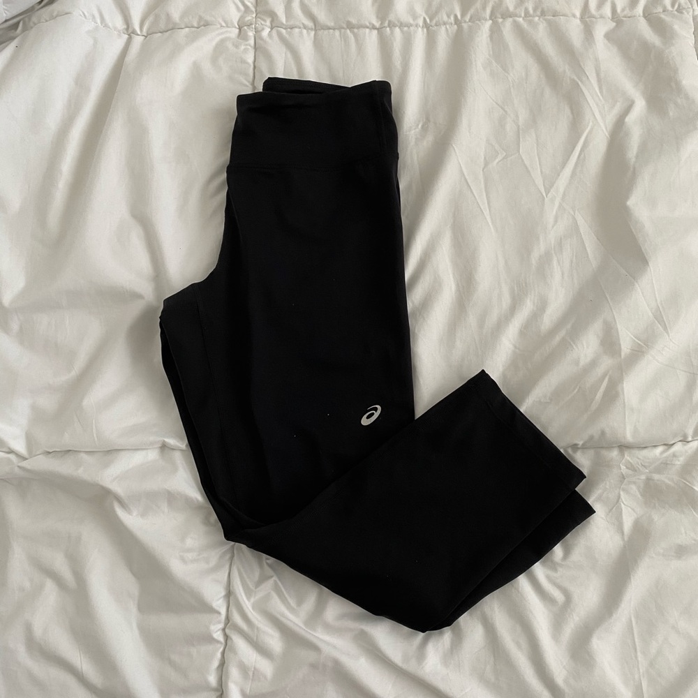 ASICS black calf cut leggings